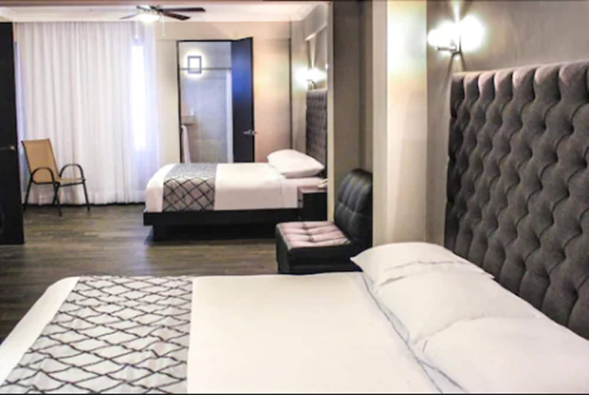 Hotel Senorial Platino León Eksteriør bilde